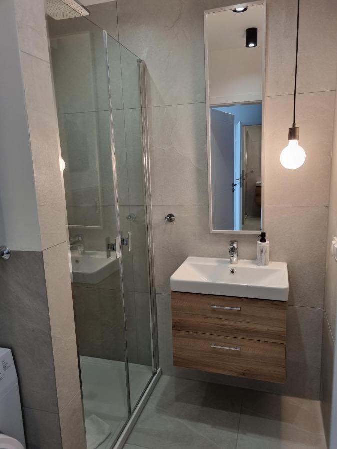Jbhotels Apartament Comfort Hanza Tower 什切青 外观 照片